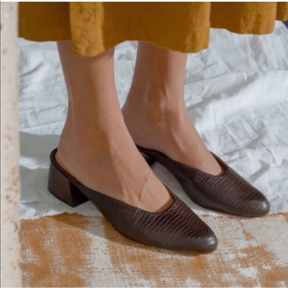 Mari Giudicelli lizard Leblon mules